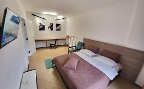Like Home On Mikhnovskogo