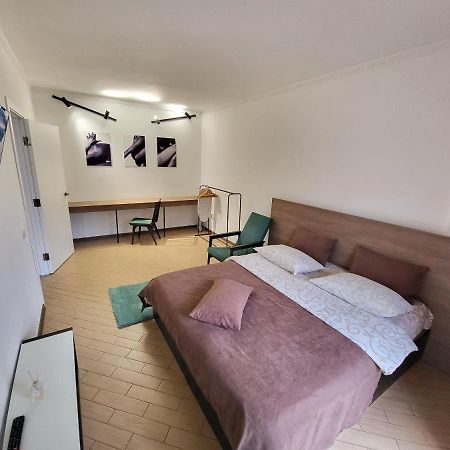 Like Home On Mikhnovskogo Ивано-Франковск Экстерьер фото